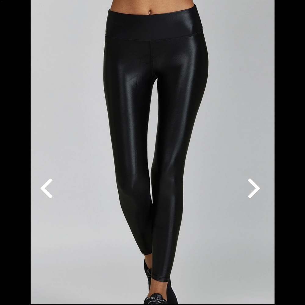 Noli Yoga Liquid Leather Leggings